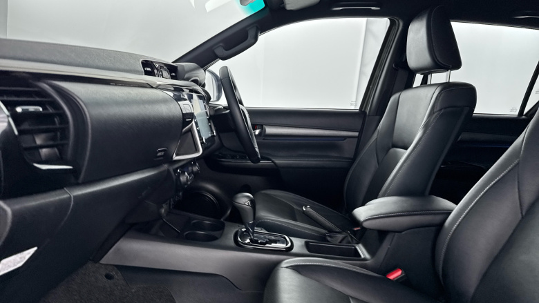 Toyota Hilux Diesel Invincible X D/Cab Pick Up 2.8 D-4D Auto